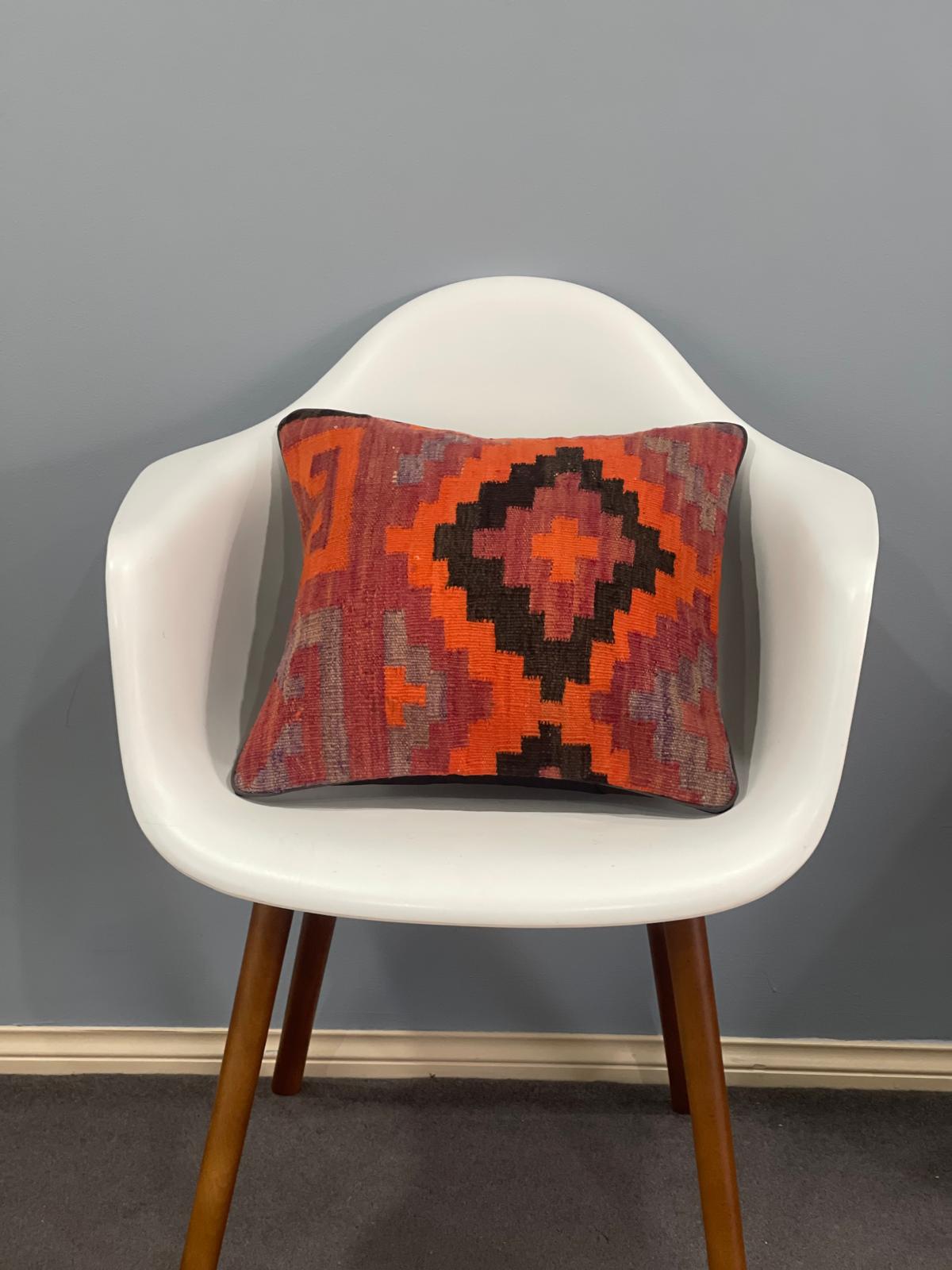 Traditional Cushion Cover 40cm X 40cm AF#482