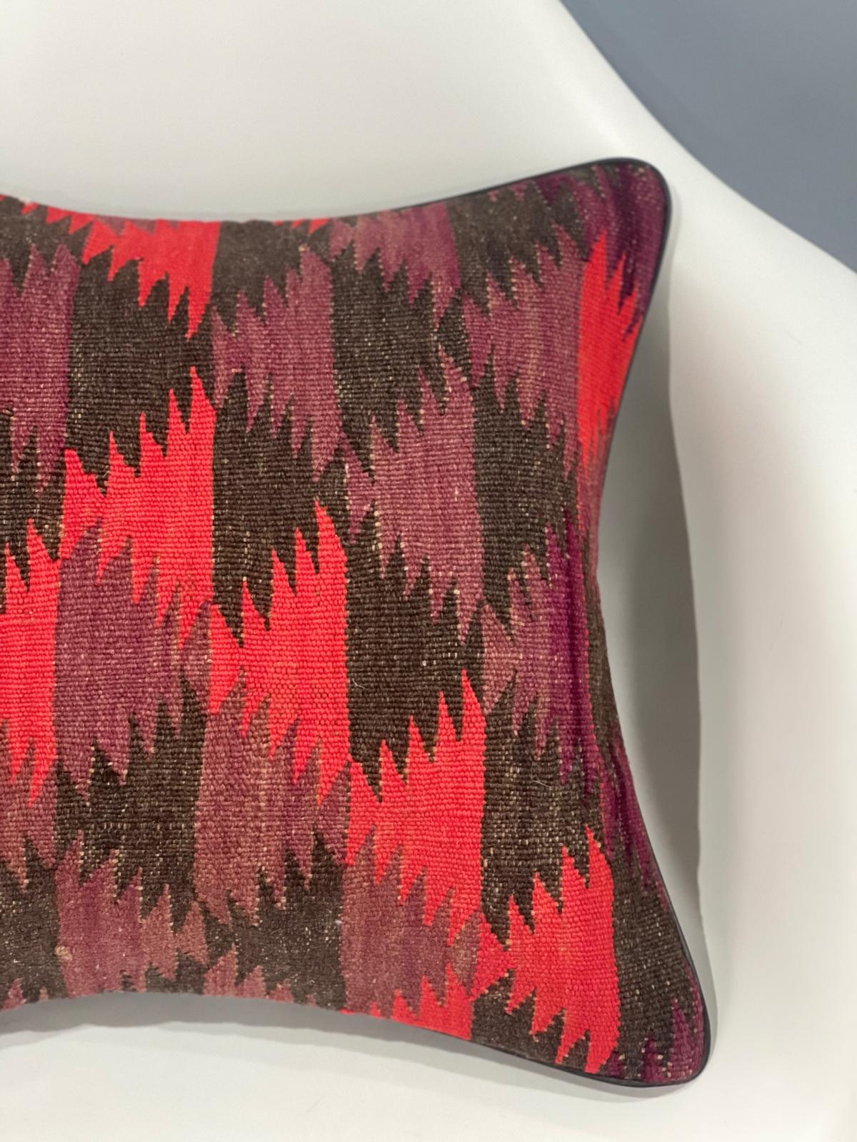 Traditional Cushion Cover 40cm X 40cm AF#686