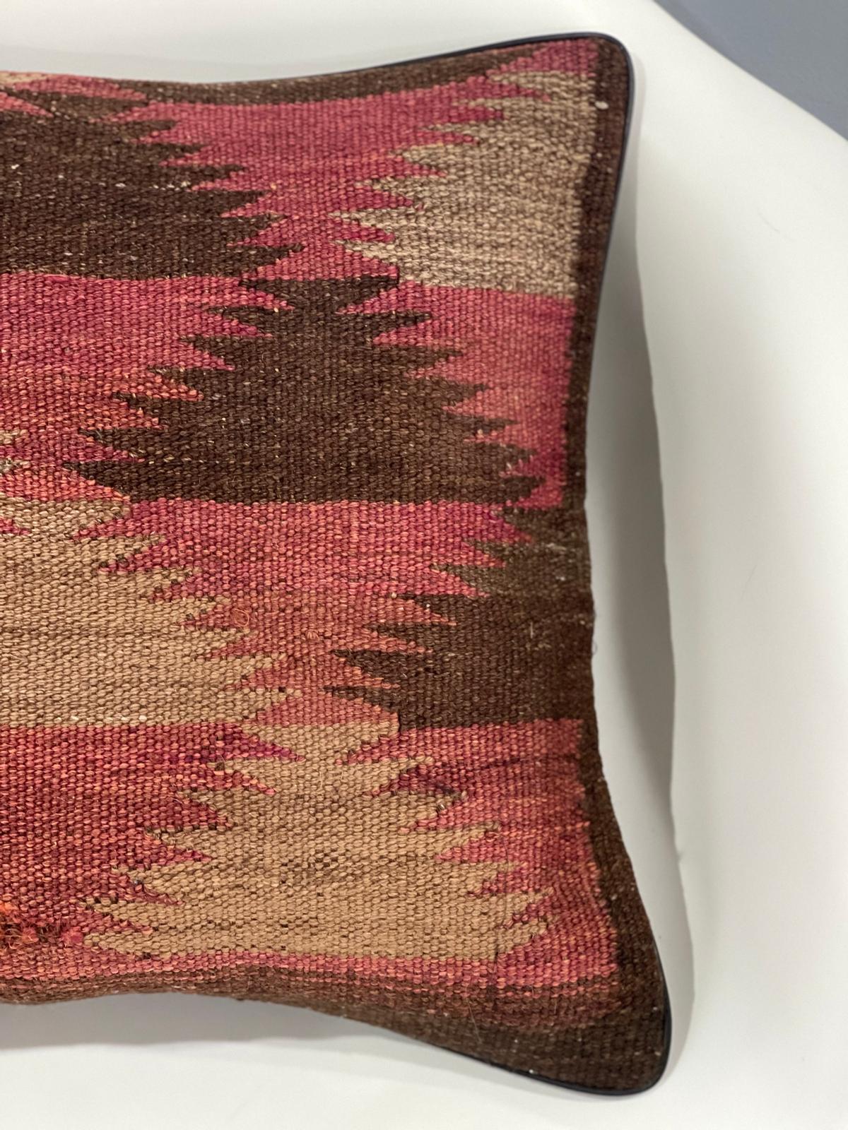 Traditional Cushion Cover 40cm X 40cm AF#692