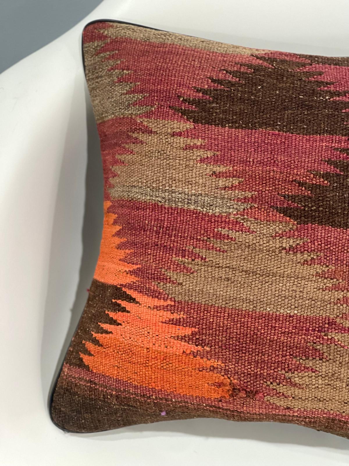 Traditional Cushion Cover 40cm X 40cm AF#692