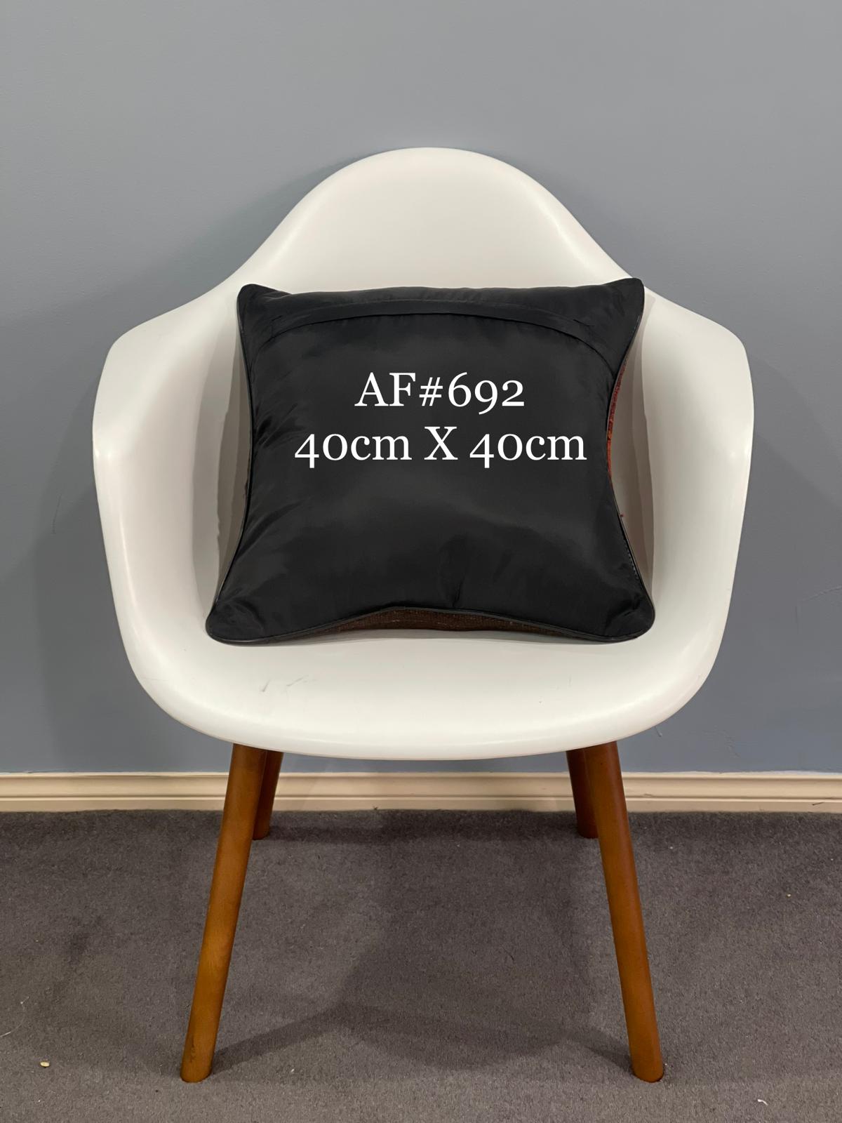 Traditional Cushion Cover 40cm X 40cm AF#692