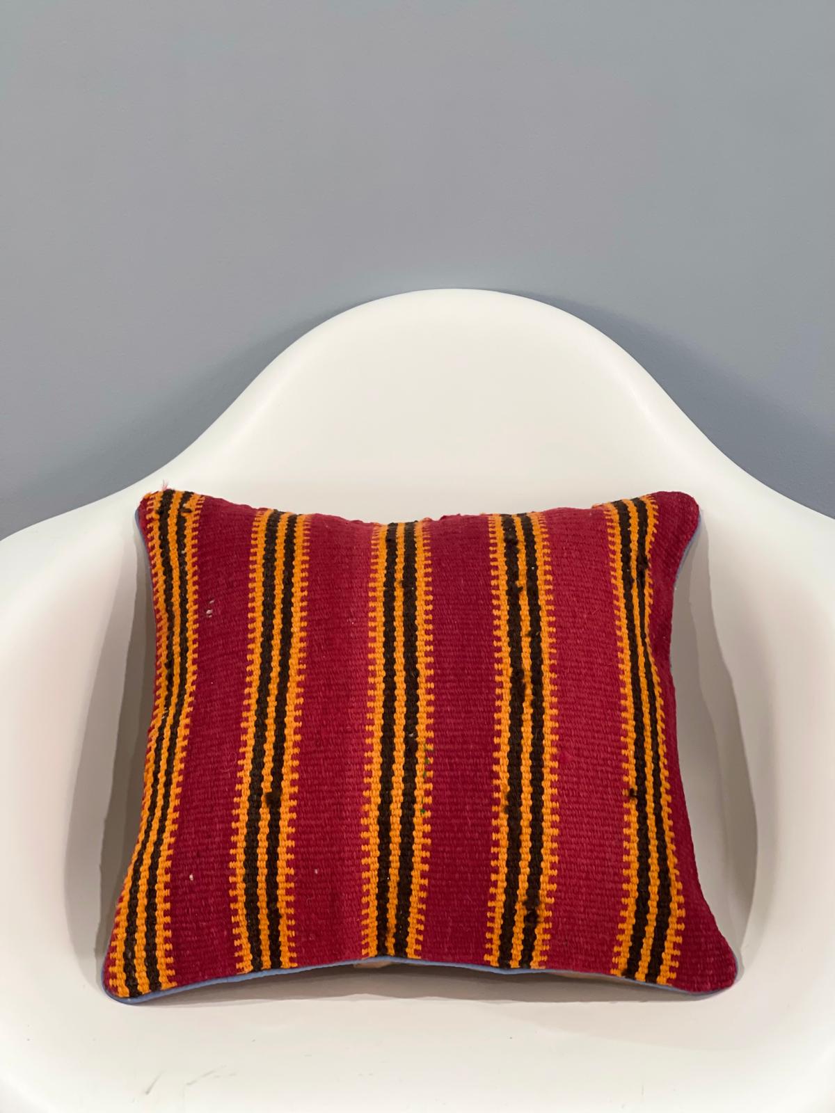 Traditional Cushion Cover 40cm X 40cm AF#696