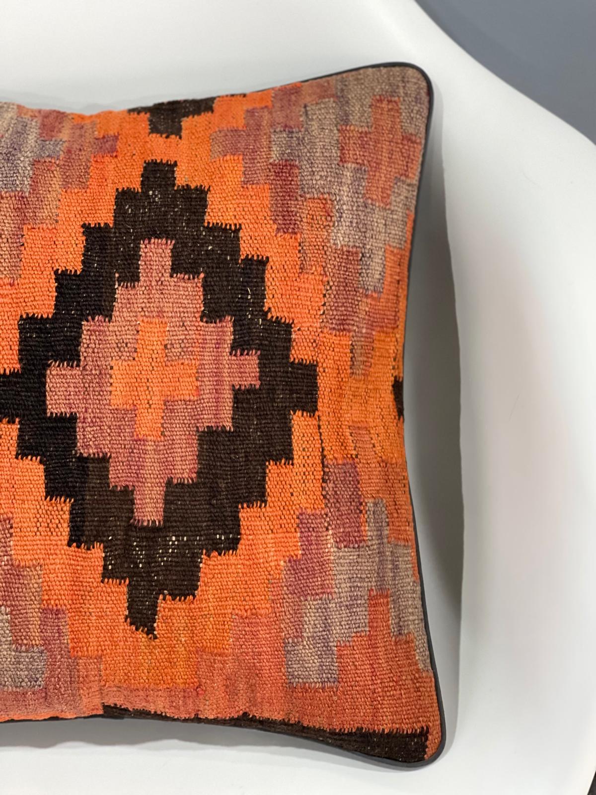Traditional Cushion Cover 45cm X 45cm AF#702
