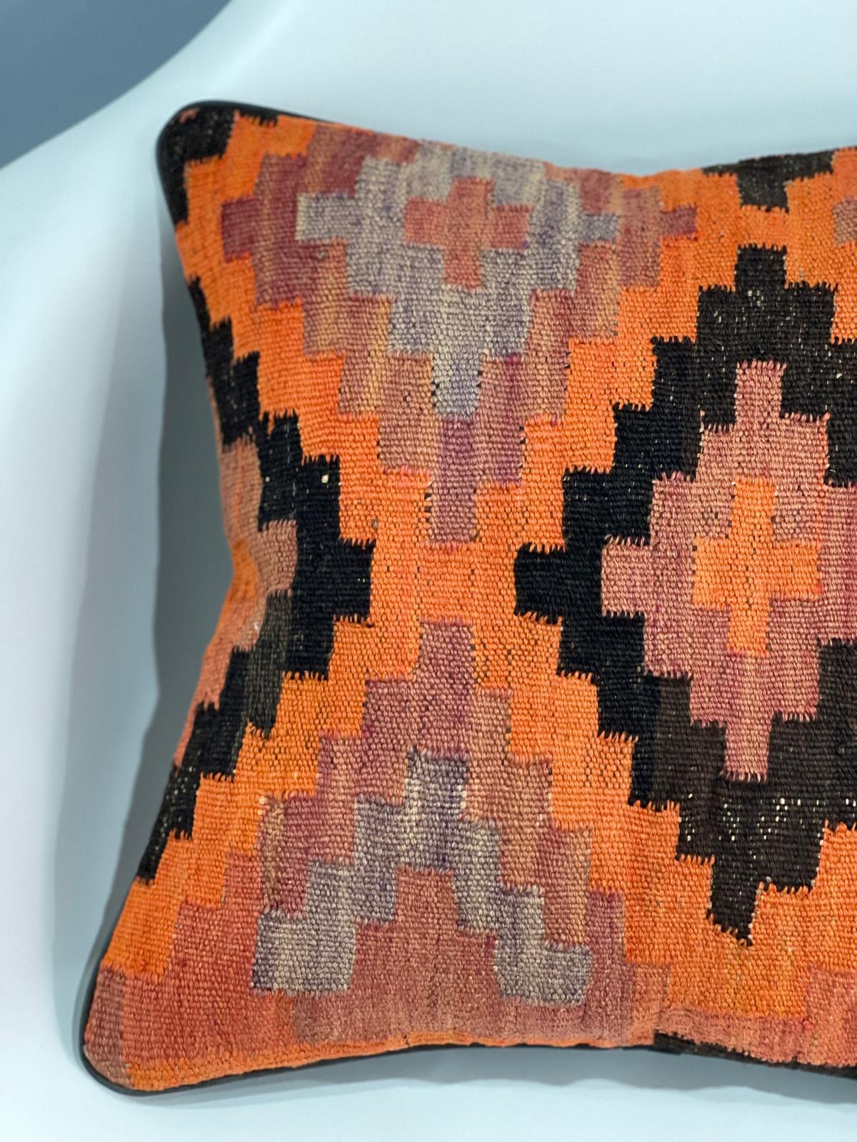 Traditional Cushion Cover 45cm X 45cm AF#702
