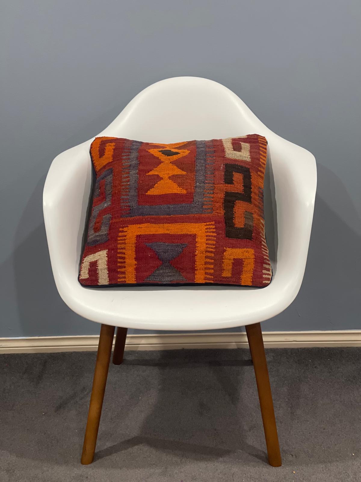 Traditional Cushion Cover 45cm X 45cm AF#717