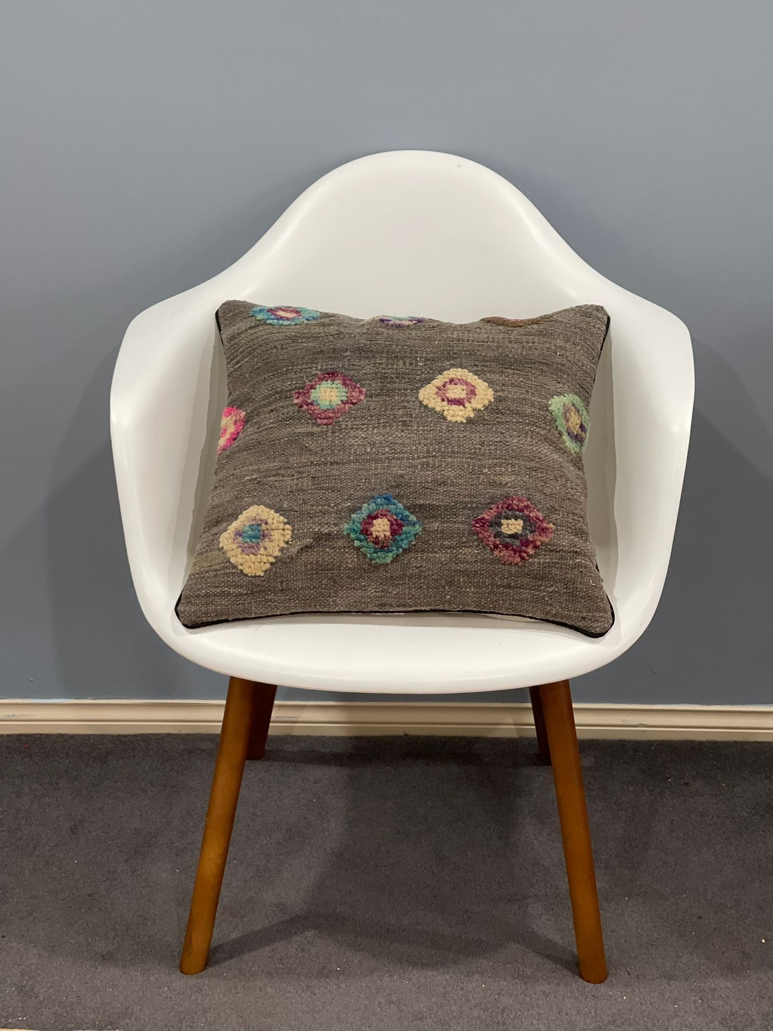 Modern Design Cushion Cover 45 CM x 45 CM AF#729