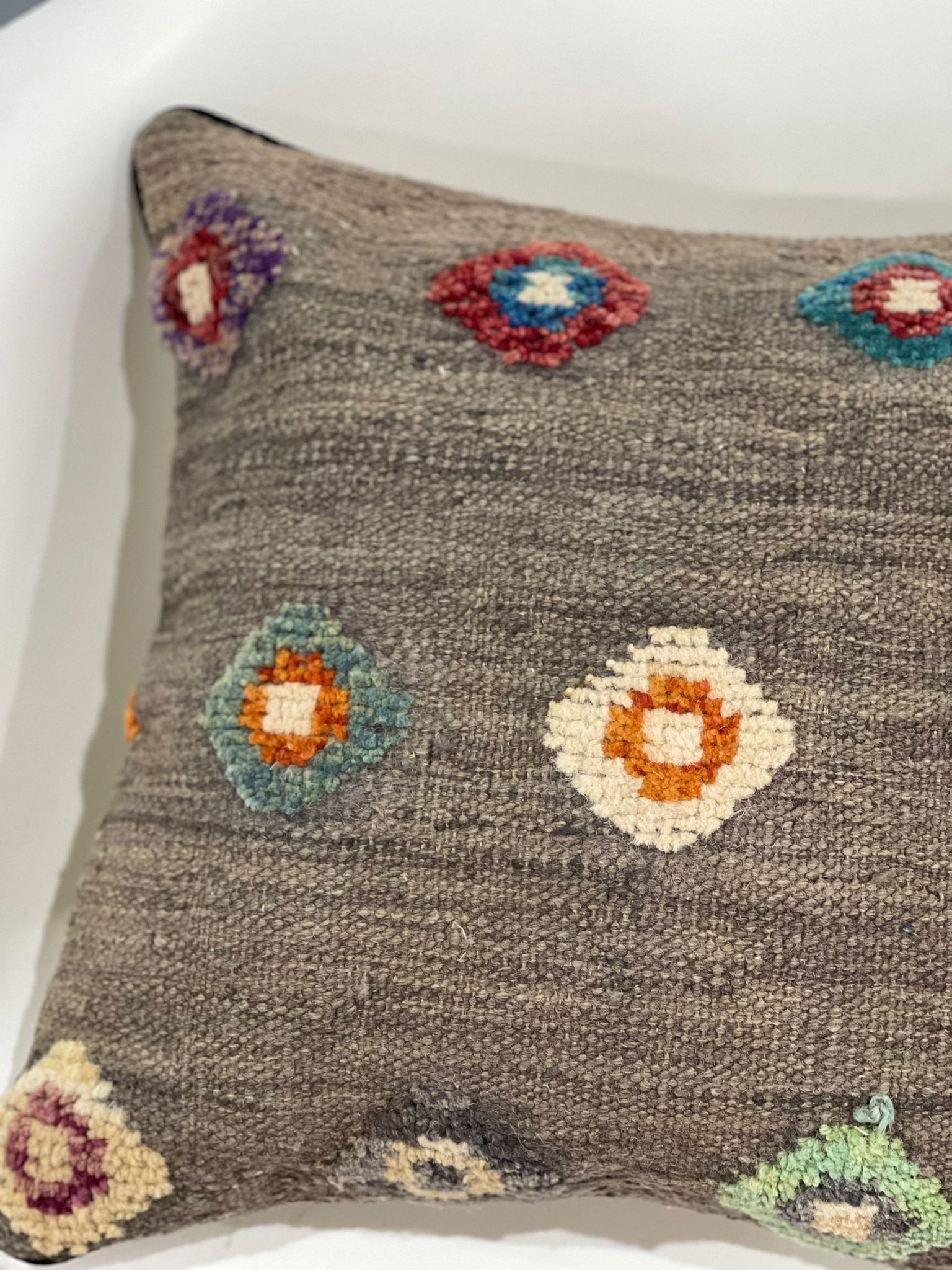 Modern Design Cushion Cover 45 CM x 45 CM AF#733